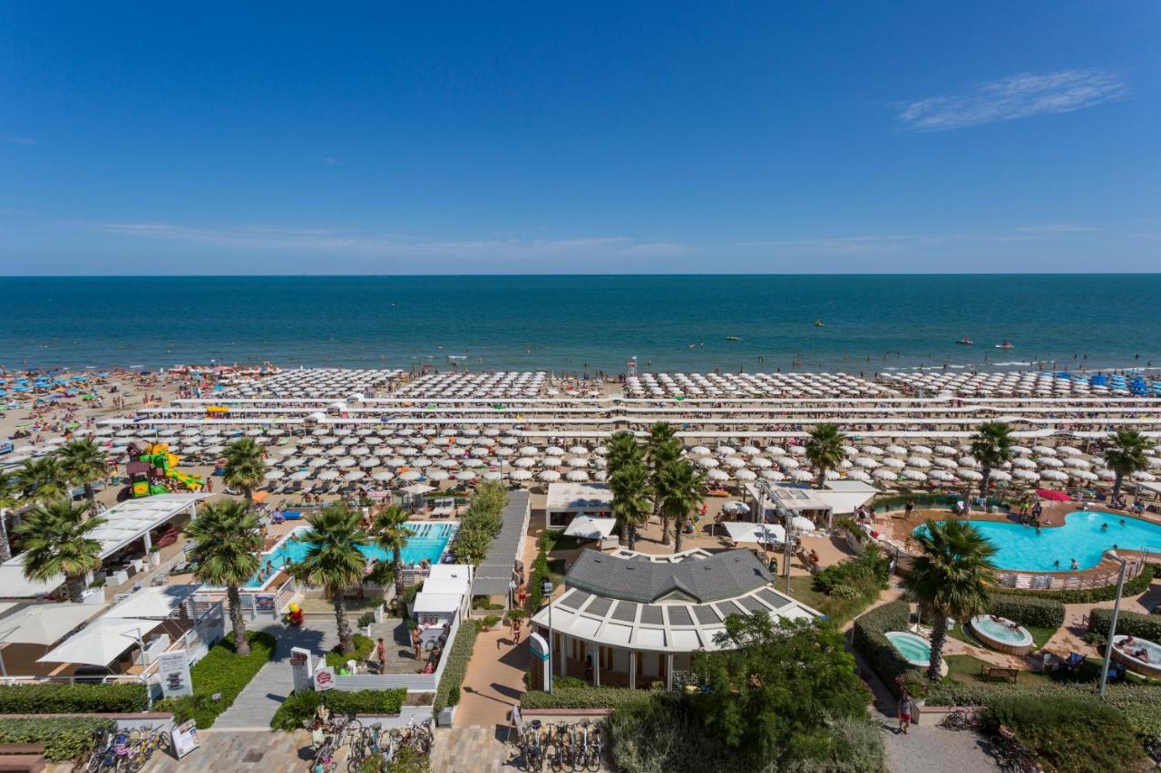 Hotel Ca' Bianca Riccione Dış mekan fotoğraf